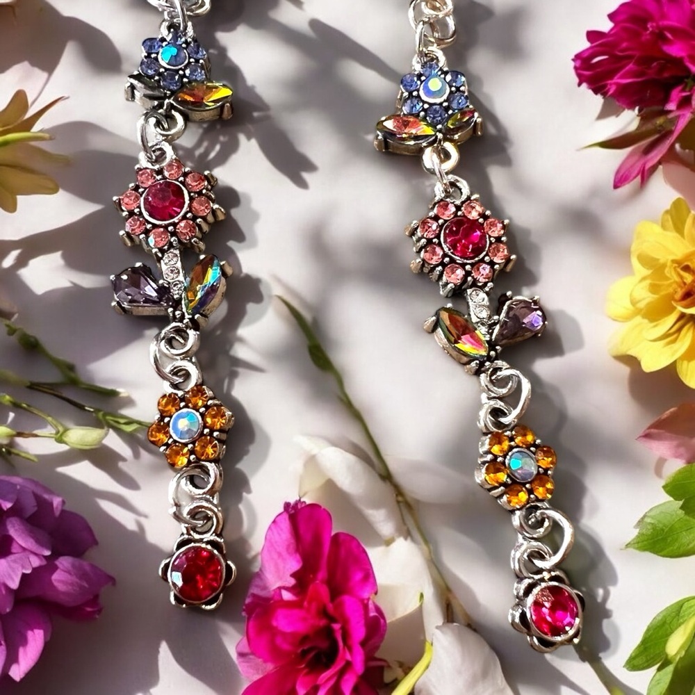 Flower earrings. Dangling and beautiful. Really pretty and colorful. - Picture 15 of 17